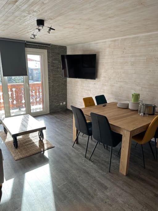 Au Myosotis, Cosy Au Pied Des Pistes Avec Vue Et Coeur De Station Apartment Лес дьо Алпс Екстериор снимка