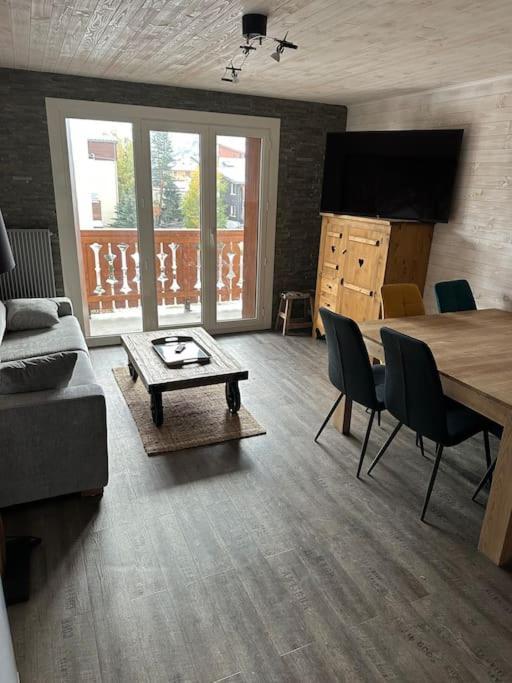Au Myosotis, Cosy Au Pied Des Pistes Avec Vue Et Coeur De Station Apartment Лес дьо Алпс Екстериор снимка